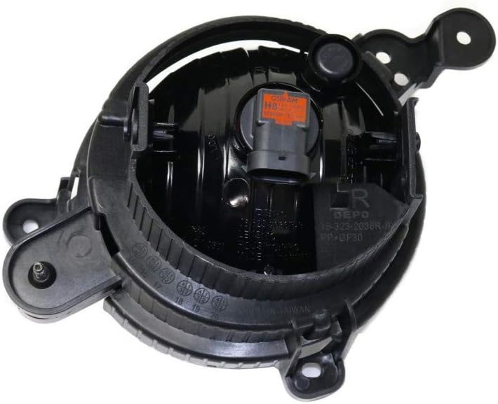 Fog Light Assembly Driver Side with Bulbs U144882