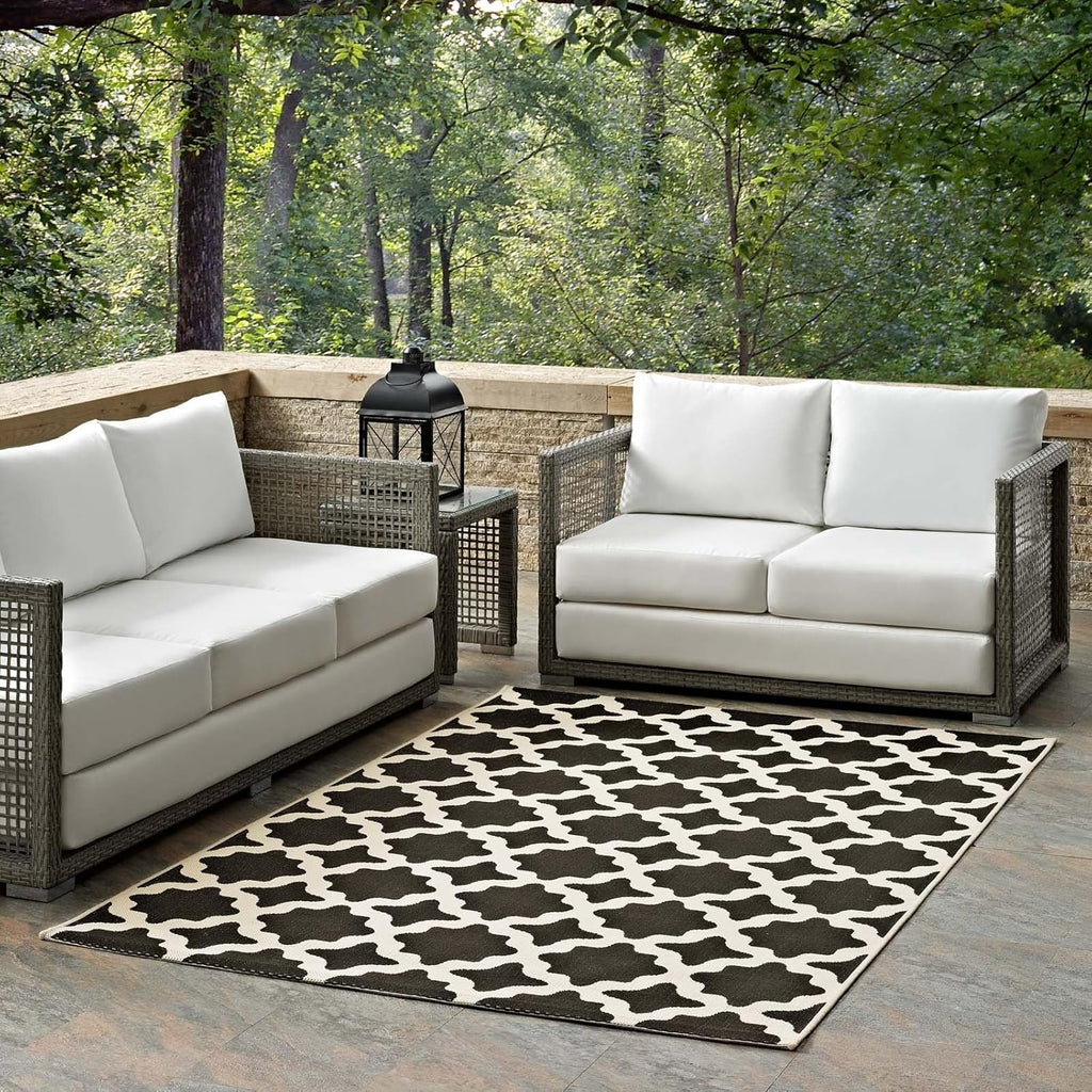 Black and Beige 8x10 Indoor and Outdoor Rug I9097
