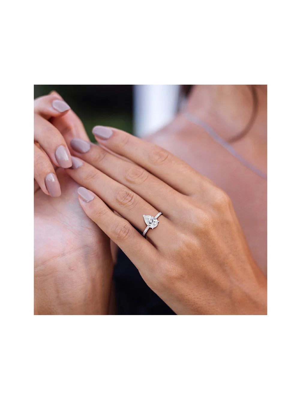 14k White Gold Pear-Cut Lab-Grown Diamond Engagement Ring Q7459