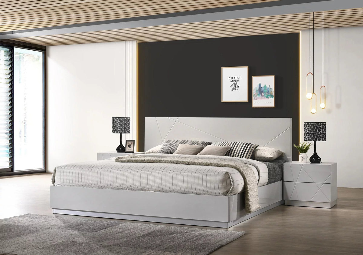 Grey Lacquer Finish King Size Bedroom Set 5Pcs A26340
