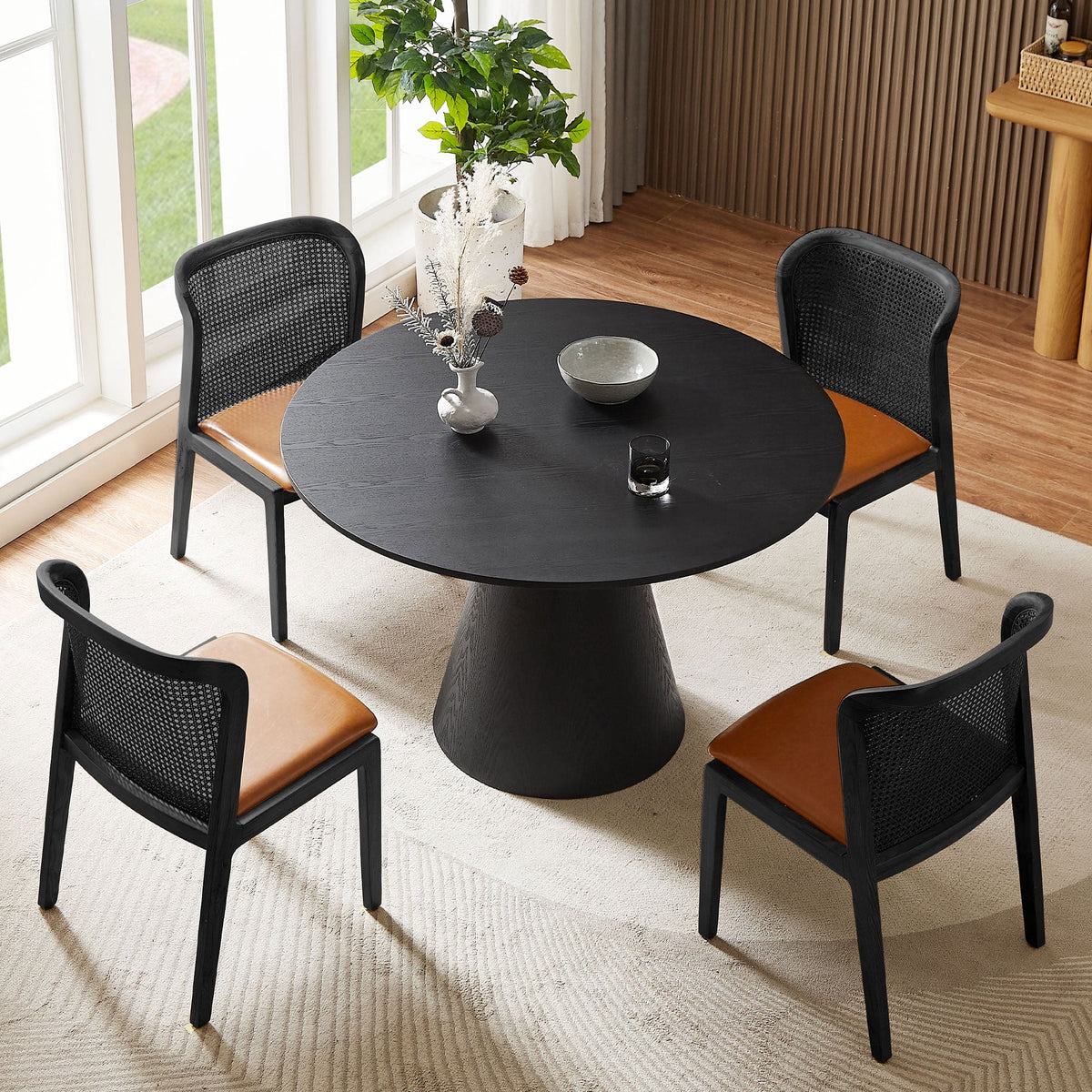 Black Round Dining Table B990728