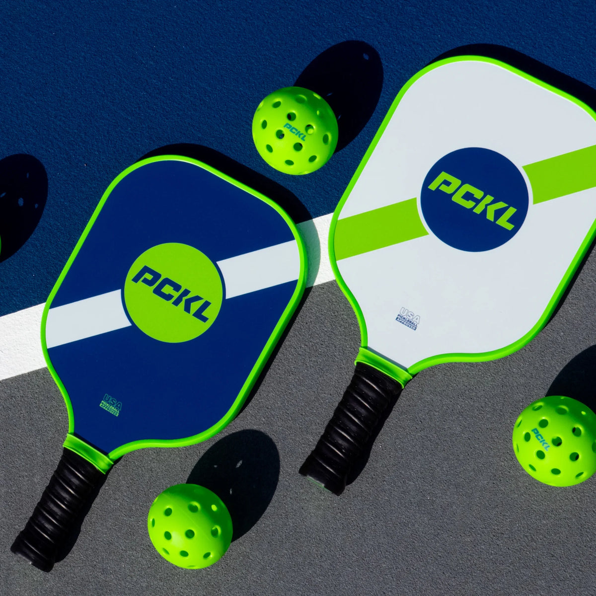 2 Paddle and 4 Ball Pickleball Set H604413
