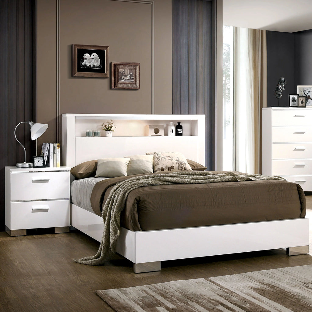Queen Solid Wood Storage 2-Piece Panel Bed Set with USB Port G2160