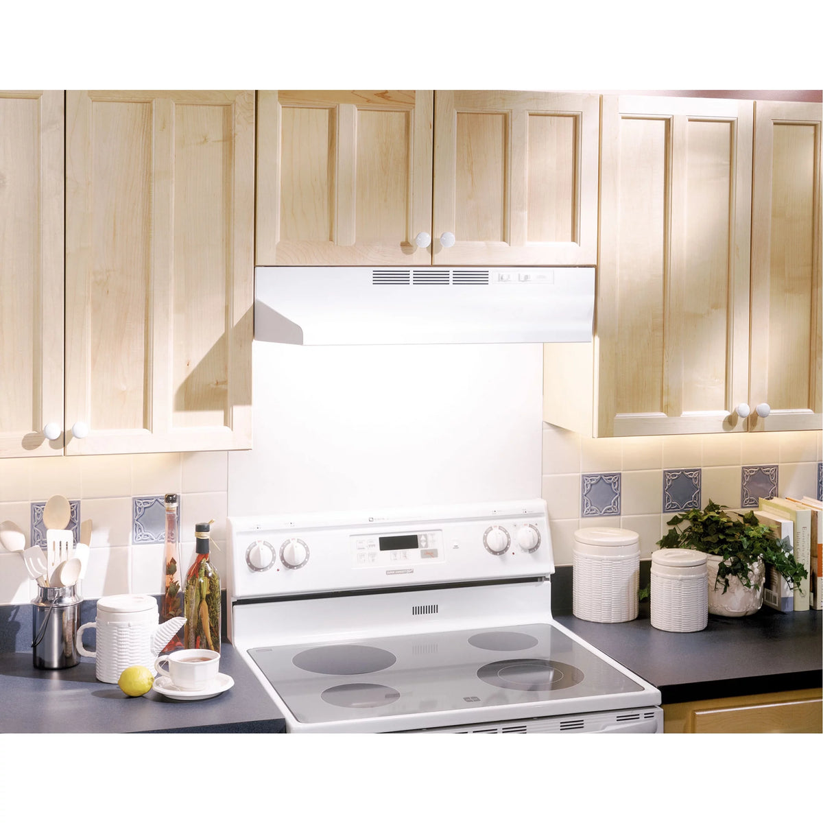 24-Inch Ductless Under-Cabinet Range Hood, White E7509