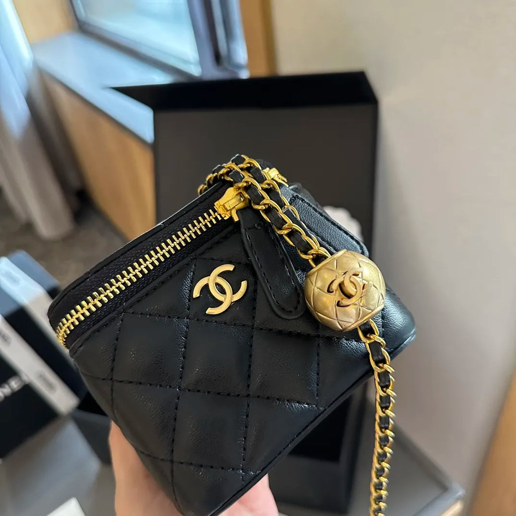 Quilted Lambskin Mini Vanity Case with Chain M7436